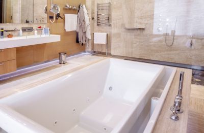 Luxurious Bath Space